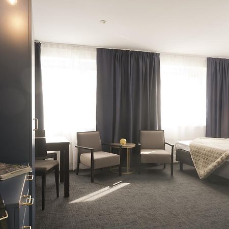 Stockholm Hotel Apartments Bromma ภายนอก รูปภาพ
